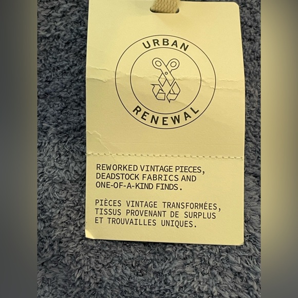 Urban Renewal Remnants Fuzzy Baby Tee NWT Size XS - Picture 10 of 11